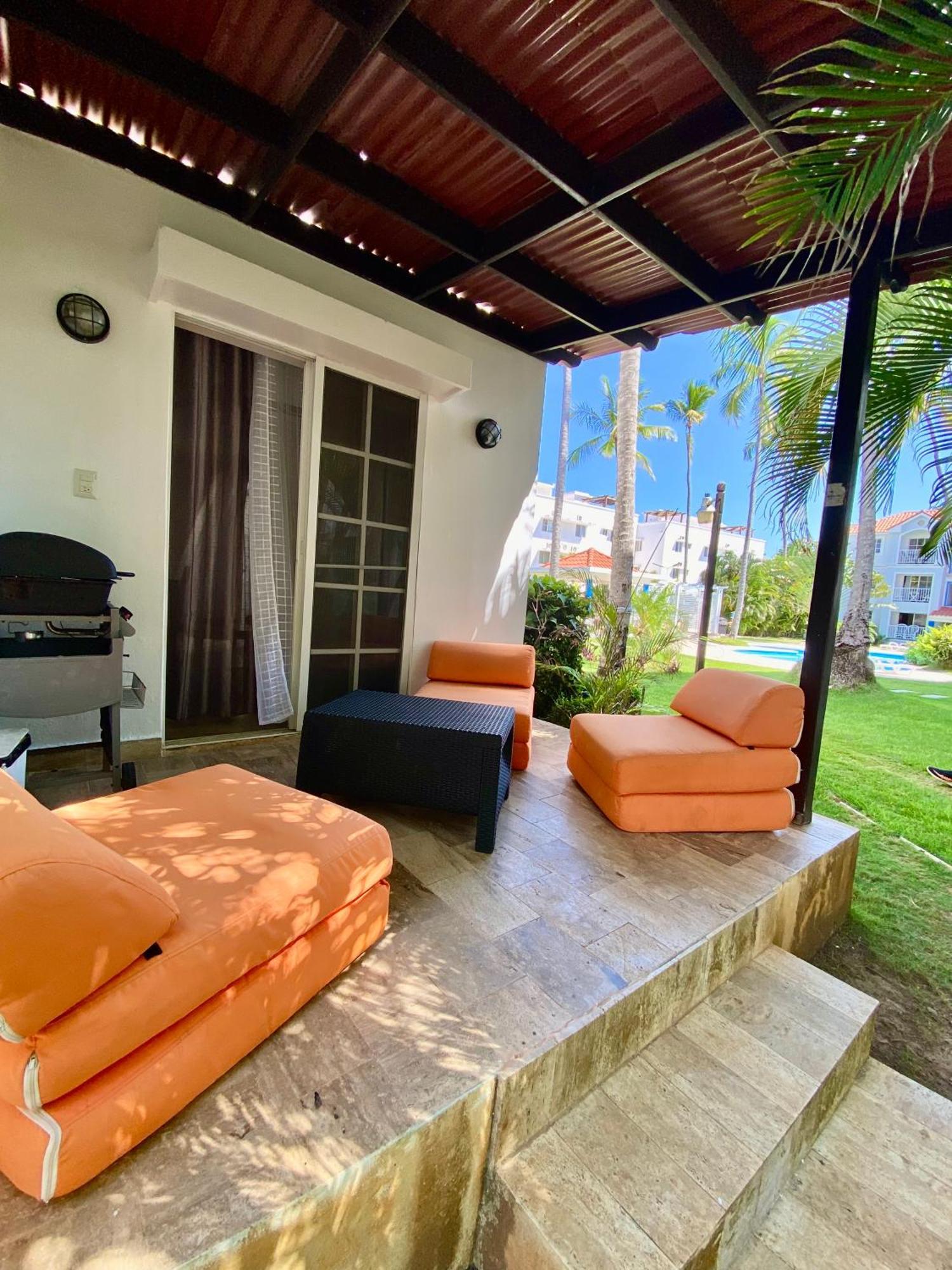 Madonna Pool Beach Los Corales Punta Cana Extérieur photo