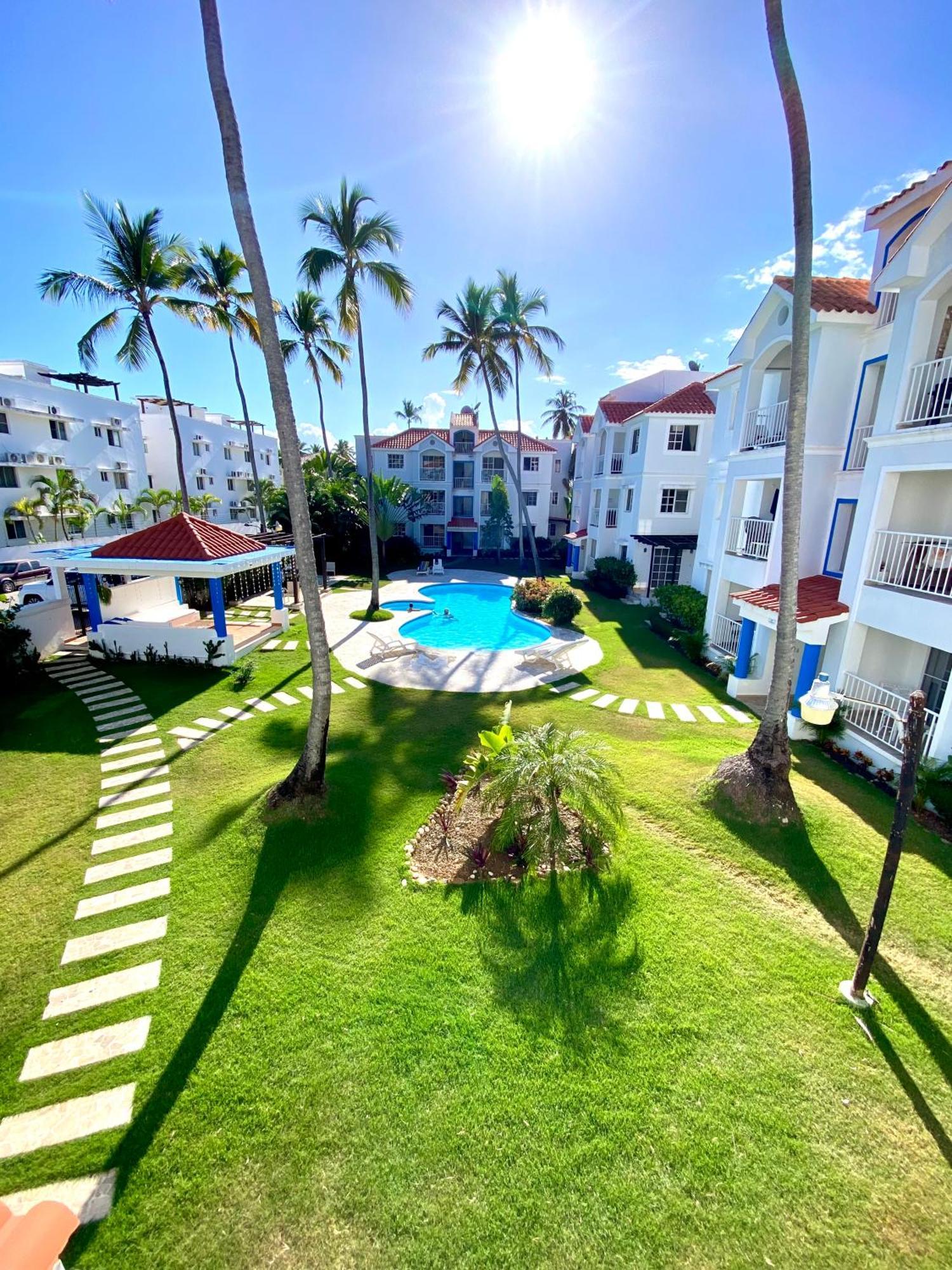 Madonna Pool Beach Los Corales Punta Cana Extérieur photo