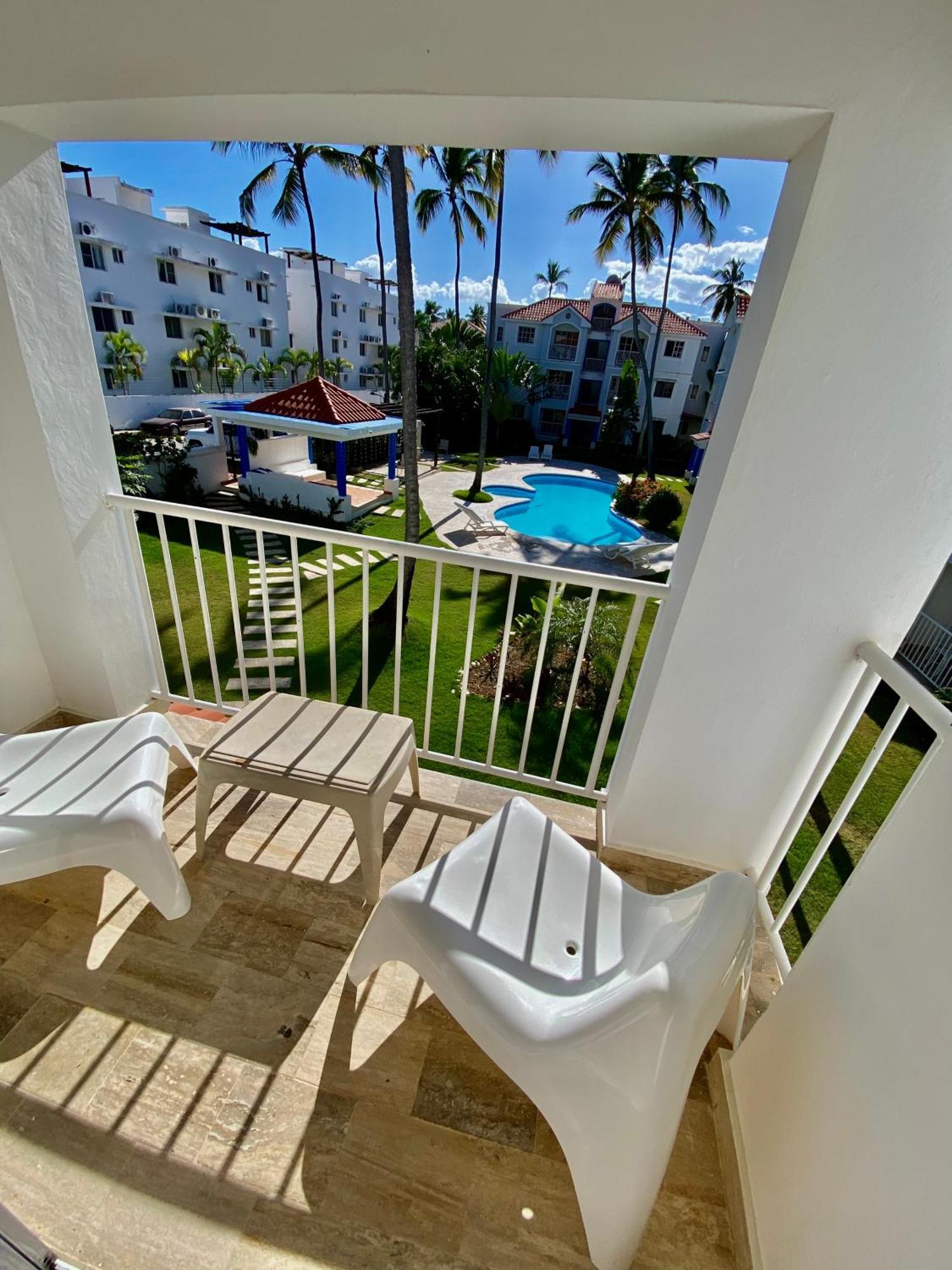 Madonna Pool Beach Los Corales Punta Cana Extérieur photo