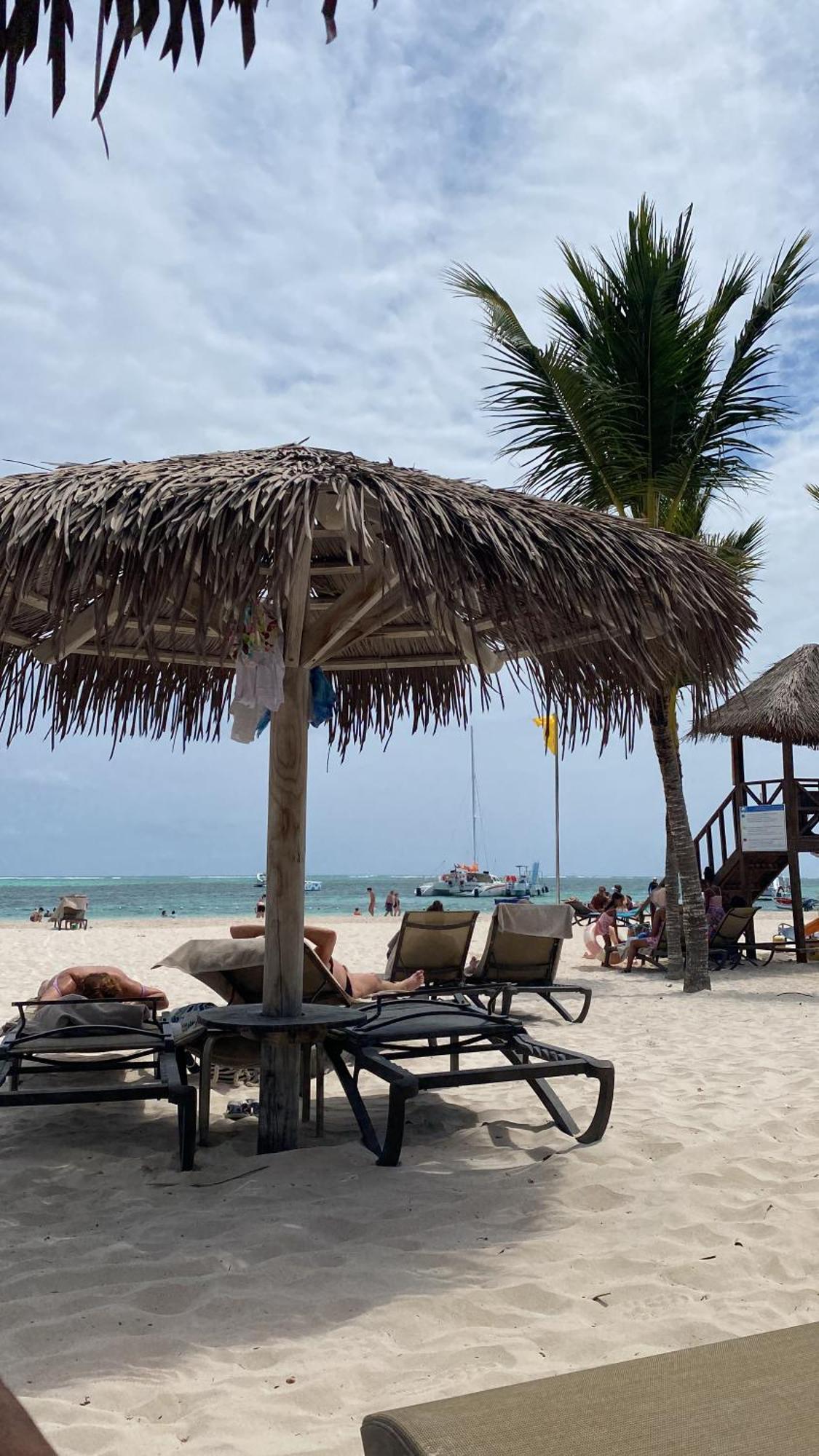 Madonna Pool Beach Los Corales Punta Cana Extérieur photo