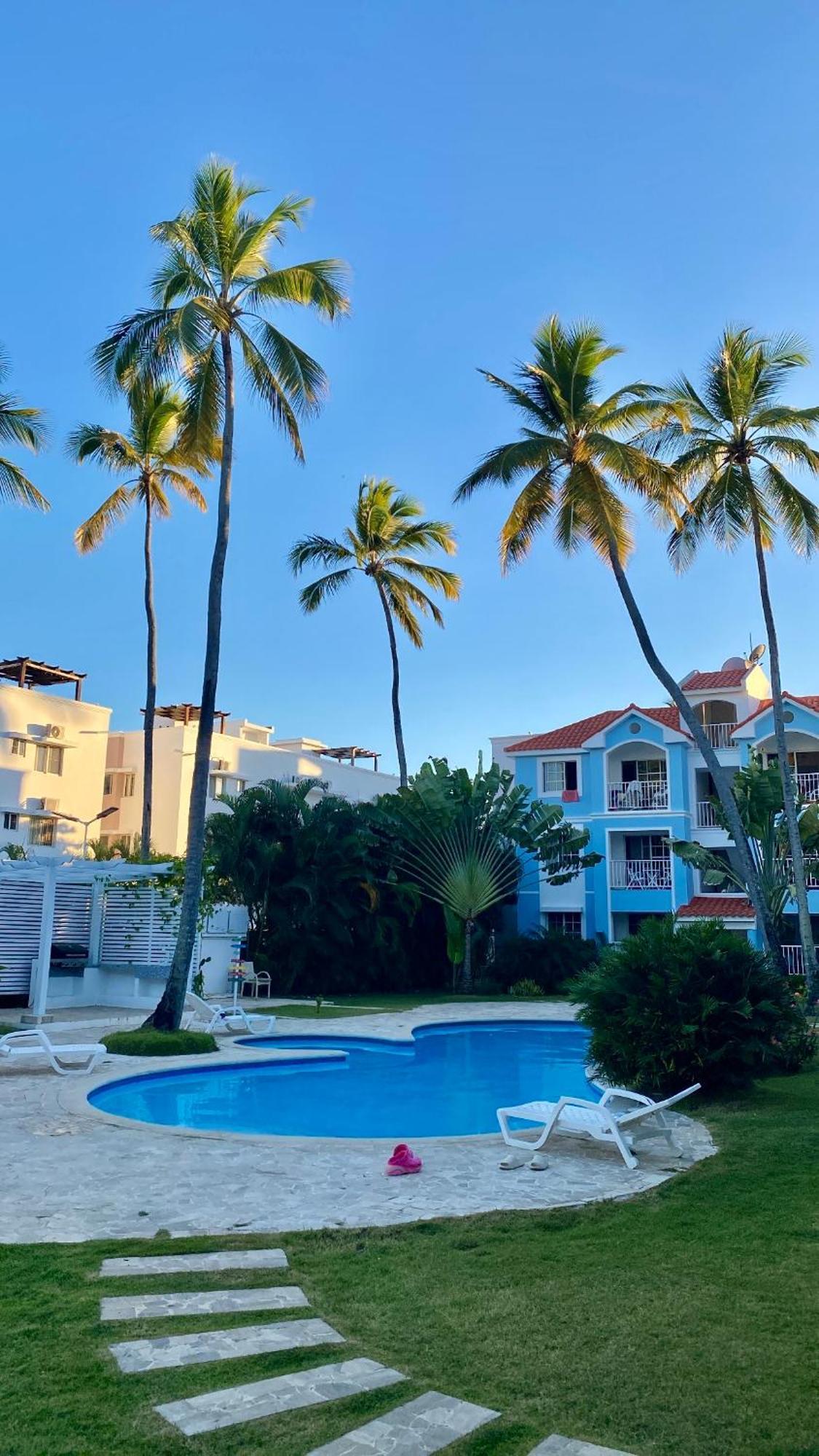 Madonna Pool Beach Los Corales Punta Cana Extérieur photo