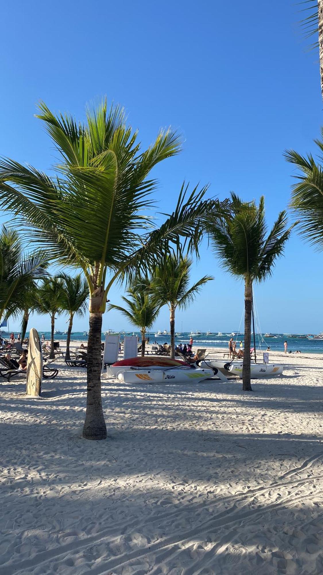 Madonna Pool Beach Los Corales Punta Cana Extérieur photo